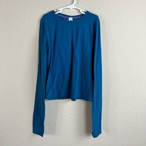 Ivivva Blue cropped shirt size 12